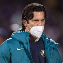 Santiago Solari se queja del juego violento de los Pumas en la ida contra América