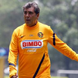 Carlos Reinoso arremete contra el intercambio entre América y Chivas de Sebastián Córdova por Uriel Antuna