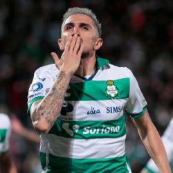 Diego Valdés ya entrena como nuevo futbolista del Club América