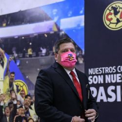 Miguel Herrera pide el fichaje de central del Club América