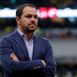 El grave error de Santiago Baños al elegir al 'central del futuro' para el Club América