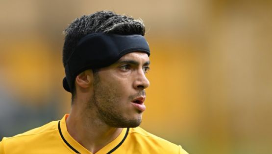 Raúl Jiménez se coloca como uno de los futbolistas más devaluados de la Premier League