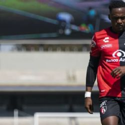 Renato Ibarra enfrenta al América y buscará 'llenarle el ojo' a Santiago Solari para regresar al equipo
