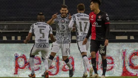 El intercambio de mensajes entre Henry Martín, Sebastián Córdova y Memo Ochoa tras el golazo de penal 'a lo Messi'