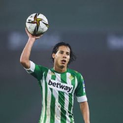 Diego Lainez anuncia colaboración con nuevo patrocinador