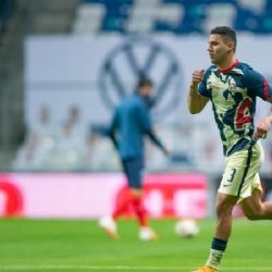 Jorge Sánchez pone arriba a Santiago Solari sobre Miguel Herrera