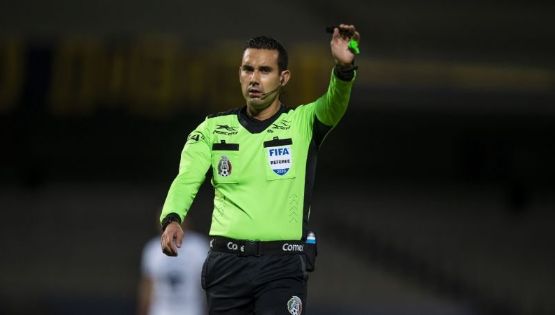 El polémico árbitro, César Arturo Ramos, volverá a pitarle al Club América