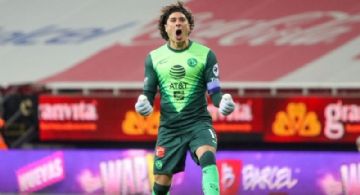 Memo Ochoa explota por la nueva regla que pone en peligro a los porteros en el Fútbol