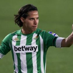 Diego Lainez sin mucho brillo en su regreso a la titularidad con el Real Betis