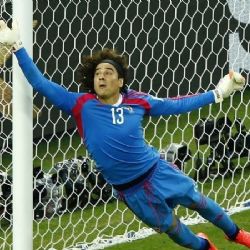 Las figuras del Fútbol Mundial que han reconocido la calidad de Memo Ochoa