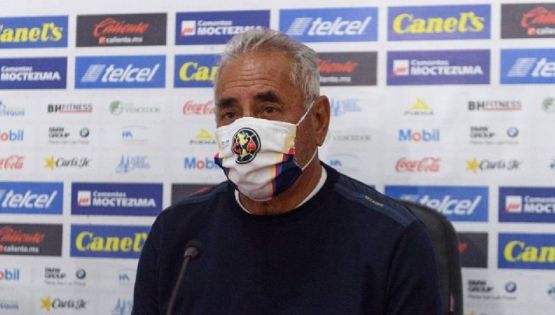 Afición del América Femenil pide la salida de Leonardo Cuéllar como Director Técnico del equipo