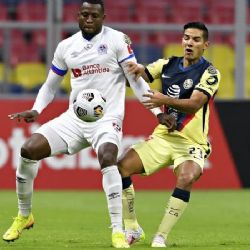 Emanuel Aguilera y Santiago Naveda visitan a Chucho López luego de su cirugía