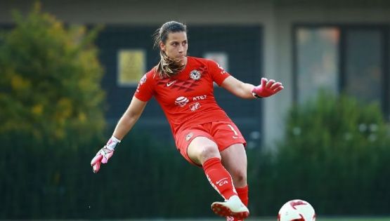 Renata Masciarelli deslumbra en el entrenamiento con atajada estilo 'Memo Ochoa'