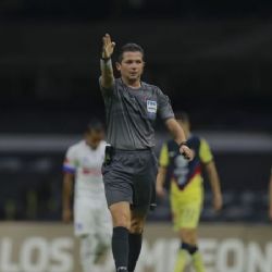 Santiago Solari habla sobre como afectará la cancha sintética y la implementación del VAR en Concachampions