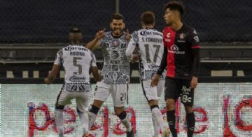 Henry Martín confiesa la historia del penal que marcó con Sebastián Córdova frente al Atlas