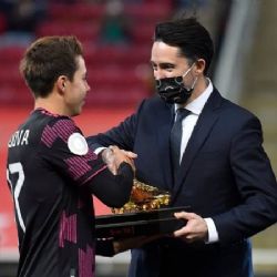 Sebastián Córdova dio señales de su lesión en la Foto Oficial del Club América