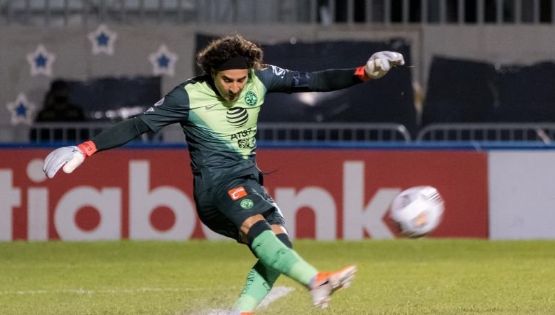 Memo Ochoa toma la misma postura que Agustín Marchesín y quiere jugar todos los partidos