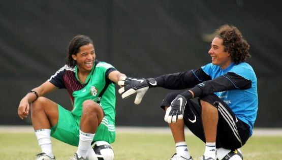 El mensaje de felicitación de Guillermo Ochoa para Giovani Dos Santos por su cumpleaños