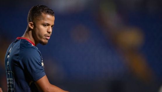 León descarta interés en el delantero del Club América, Giovani dos Santos