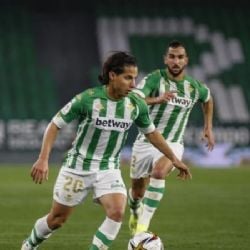 Diego Lainez cierra la temporada en España con intenso partido entre el Real Betis y el Celta de Vigo