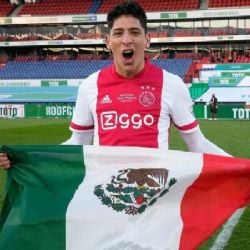 El canterano del América Edson Álvarez, rompió en llanto cuando la afición del Ajax coreó su nombre