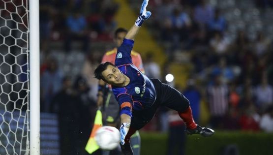 Adolfo Ríos pone arriba a Memo Ochoa sobre Alfredo Talavera para la Selección Mexicana