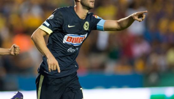 Video | Miguel Layún se luce con golazo de larga distancia en su primer día de entrenamiento