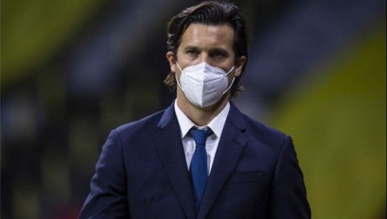 Santiago Solari sale en defensa del presidente deportivo del Club América, Santiago Baños