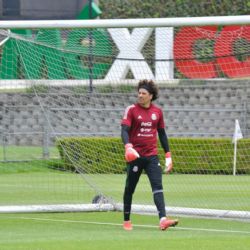 Nuevo mensaje de Guillermo Ochoa para erradicar el grito homofóbico en las tribunas mexicanas