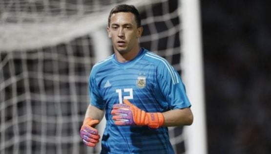 Agustín Marchesín es reventado por la afición de Argentina por su error ante Colombia
