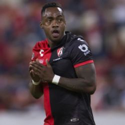 La fecha máxima para resolver la situación del futbolista ecuatoriano Renato Ibarra