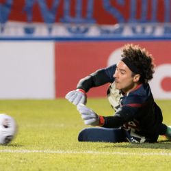 Video | Las mejores atajadas de Guillermo Ochoa por su cumpleaños número 36
