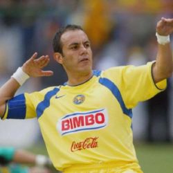 Cuauhtémoc Blanco lamenta el fallecimiento de Zizinho dos Santos
