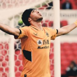 Video | Raúl Jiménez vuelve a meter gol en partido amistoso contra el Stoke City