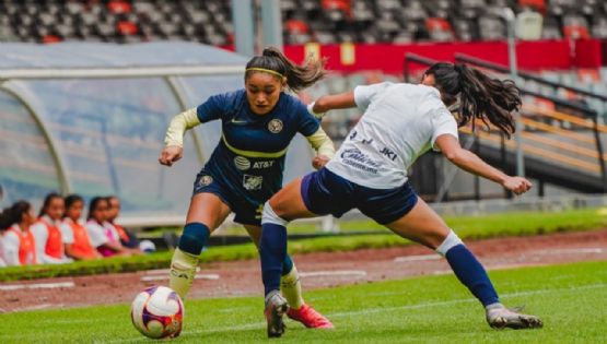 América Femenil estrena técnico en partido de pretemporada contra los Pumas en la cancha del Estadio Azteca 