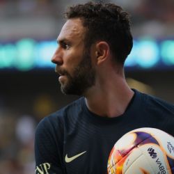 Miguel Layún demuestra su apoyo a Nico Castillo tras su regreso a las canchas
