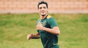 Con sorprendente foto, Raúl Jiménez se declara listo para iniciar la Premier League