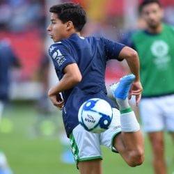 DT del Real Betis habla sobre el estado físico de Diego Lainez