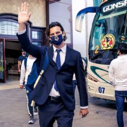 Afición del Club América explota ante los rumores de una posible salida de Santiago Solari