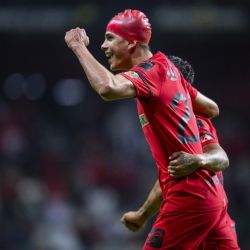 Afición del Club América revienta a Santiago Baños por dejar ir a Haret Ortega 