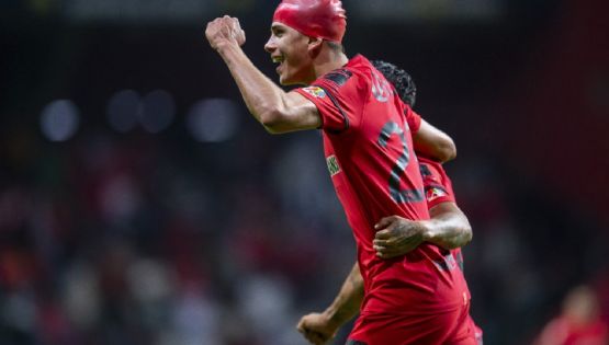 Afición del Club América revienta a Santiago Baños por dejar ir a Haret Ortega 