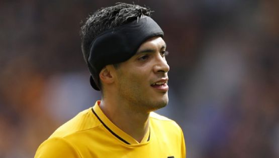 Wolverhampton negocia con la FMF para salvar a Raúl Jiménez de ser sancionado