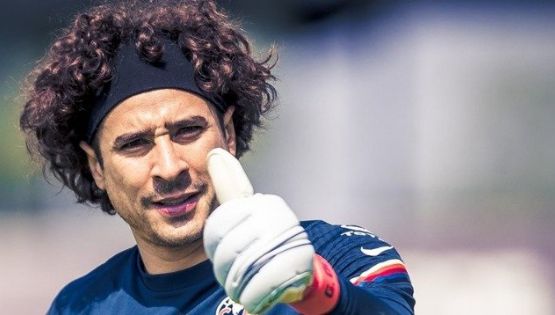 Santiago Baños afirma que a Memo Ochoa no le conviene irse a la MLS