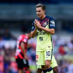 El futbolista del Club América, Sebastián Córdova, se la mienta a aficionados de Pumas
