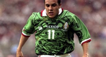 Cuauhtémoc Blanco deja récord inalcanzable en la Selección Mexicana