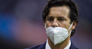 Oficial | La sanción de Santiago Solari tras su polémica expulsión ante Puebla