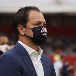 Santiago Baños, lejos de los reflectores en las firmas de contratos de los refuerzos