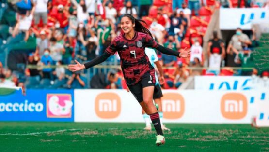 Reconocen a nuevo refuerzo de América Femenil como una de las máximas goleadoras a nivel mundial