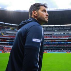 Nicolás Larcamón se rinde ante el Club América de Fernando Ortiz
