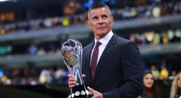Alfredo Tena se confiesa sobre su modo de vivir el americanismo en el aniversario 106 del Club América